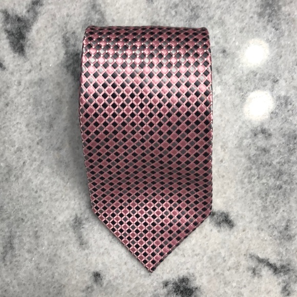 Donald J. Trump Signature Collection Tie - Picture 2 of 6
